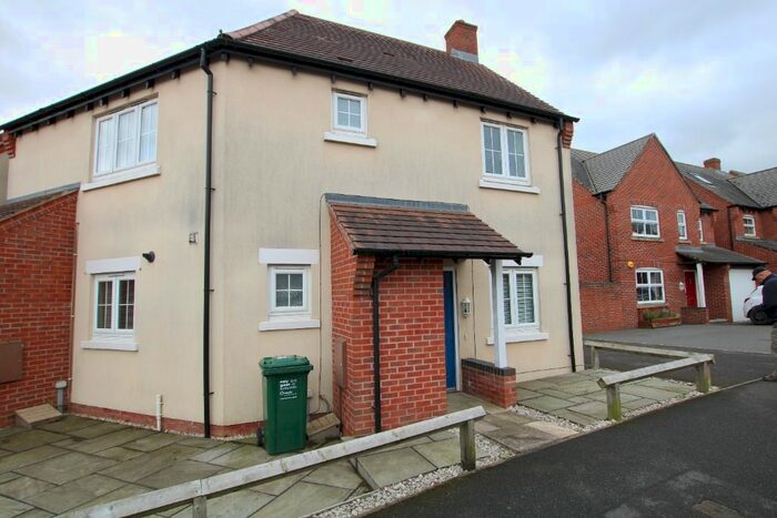 2 Bedroom Flat To Rent In Hope Way, Swadlincote, DE11