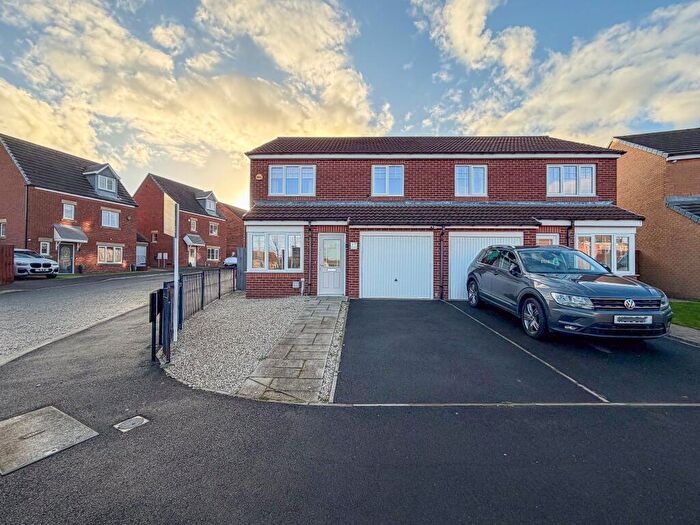 3 Bedroom Semi-Detached House For Sale In Woodham Drive, Ryhope, Sunderland, SR2