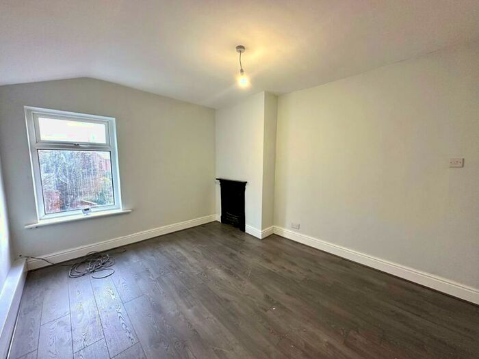 1 Bedroom Flat To Rent In Monton Green, Eccles, Manchester, M30