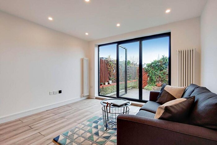 3 Bedroom Terraced House For Sale In Wellington Terrace, Wapping, London, E1W