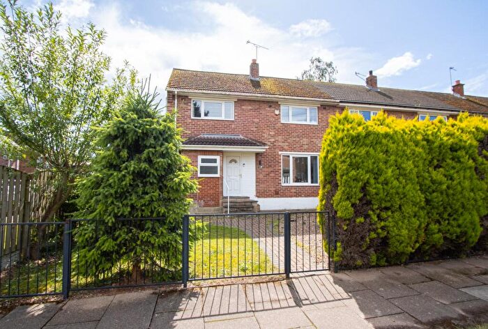3 Bedroom End Of Terrace House For Sale In Barret Road, Cantley, Doncaster, DN4