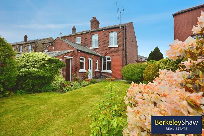 2 Bedroom Mews For Sale In Moss Road, Billinge, Wigan, WN5