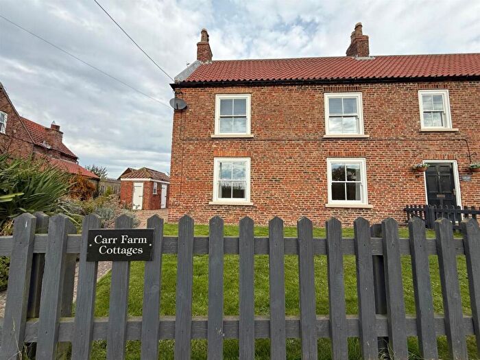 3 Bedroom Semi-Detached House To Rent In Carr Farm House Cottages, Flinton, HU11