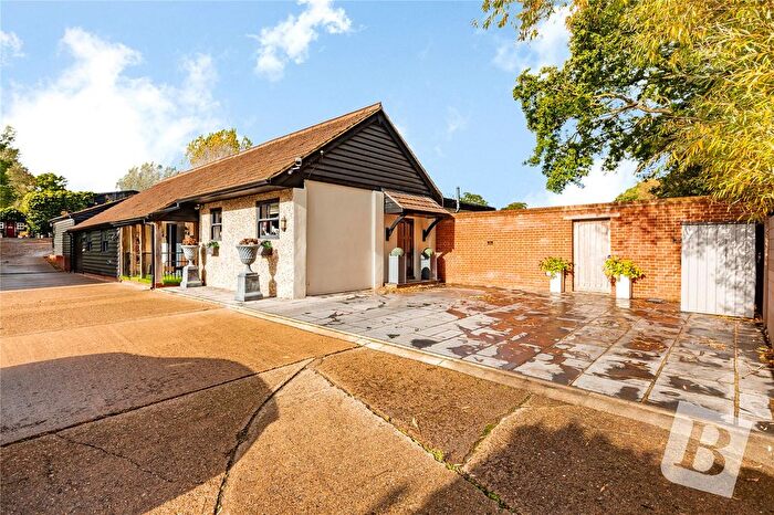 4 Bedroom Detached Bungalow For Sale In Weald Park Way, South Weald, Brentwood, Essex, CM14