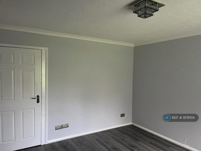 2 Bedroom Terraced House To Rent In Brownsover Close, Birmingham, B36