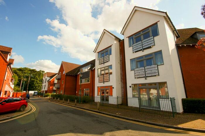 2 Bedroom Flat To Rent In Middlepark Drive, Birmingham B31
