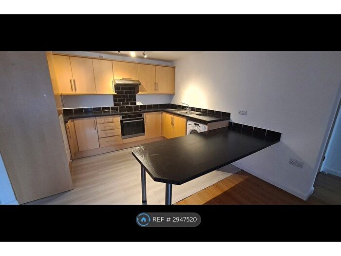2 Bedroom Flat To Rent In Rossmore Road West, Ellesmere Port, CH66