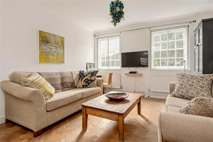 2 Bedroom Flat To Rent In Woodside, Fortis Green, Muswell Hill, N10