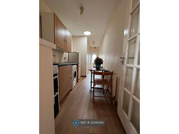 Studio To Rent In Castleton Road, London, SE9