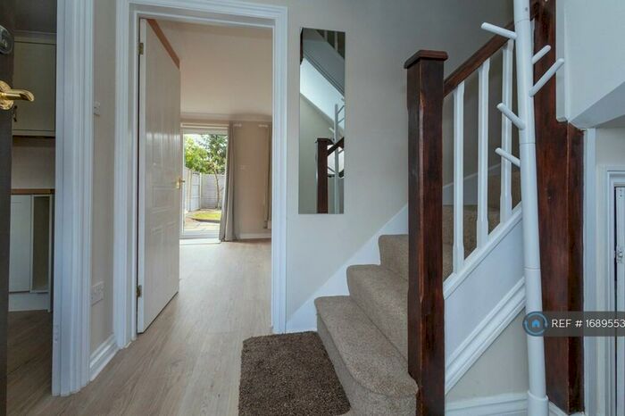 2 Bedroom End Of Terrace House To Rent In Surrey Close, Totton, Southampton, SO40