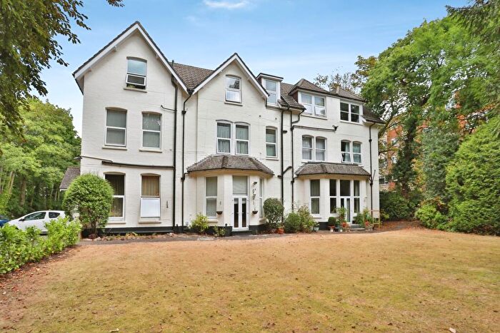 1 Bedroom Flat For Sale In Knyveton Road, Bournemouth, Dorset, BH1