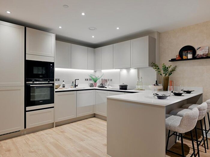 2 Bedroom Flat For Sale In College Road, Clifton, BS8
