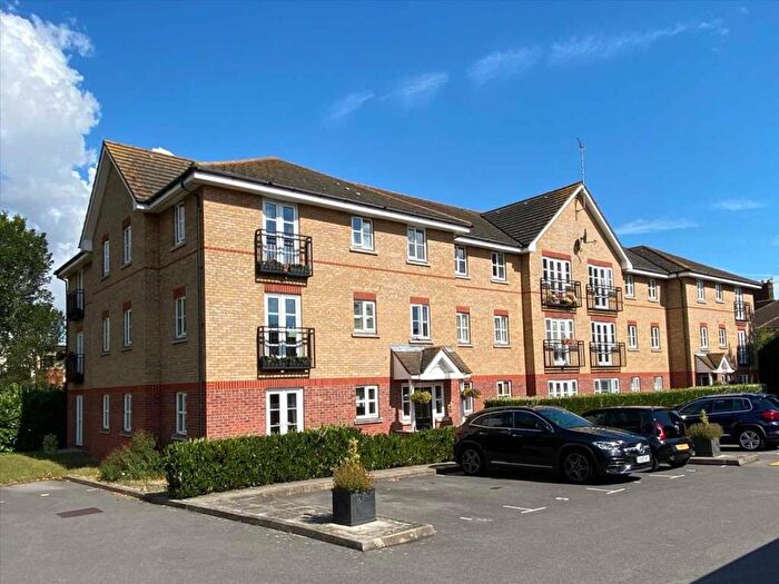 2 Bedroom Apartment To Rent In Leigh On Sea, SS9