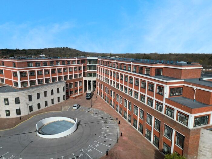 1 Bedroom Flat To Rent In Pyrcroft Road, Chertsey, Surrey, KT16