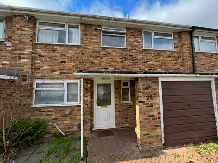 4 Bedroom Terraced House To Rent In Barnes Way, Iver, SL0