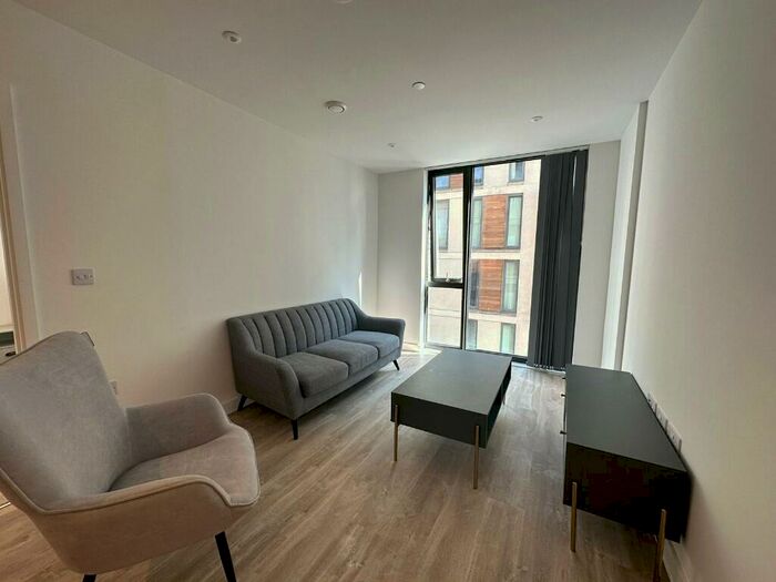 1 Bedroom Apartment To Rent In Queen Street, Manchester, Greater Manchester, M3