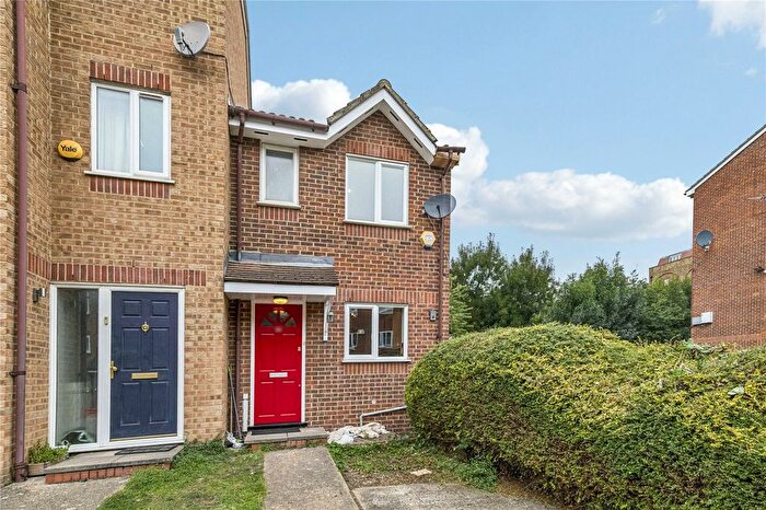 2 Bedroom End Of Terrace House To Rent In Crosslet Vale, Greenwich, SE10