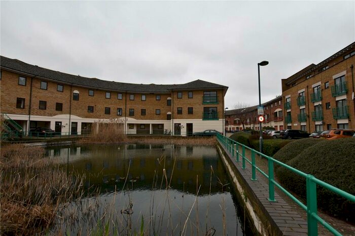 2 Bedroom Apartment To Rent In Plover Way, London, SE16