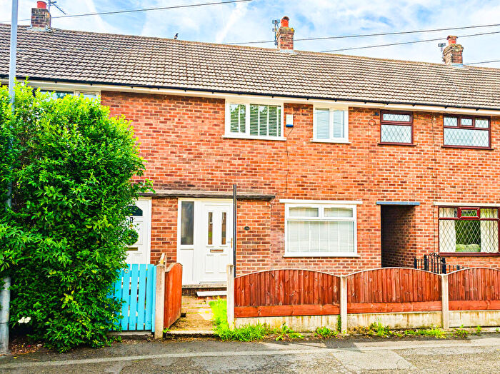 3 Bedroom Terraced House For Sale In Redgate, Hyde, Tameside, SK14