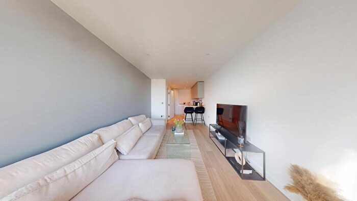 1 Bedroom Apartment For Sale In Pinnacle Apartments, Saffron Central Square, Wellesley Road, CR0