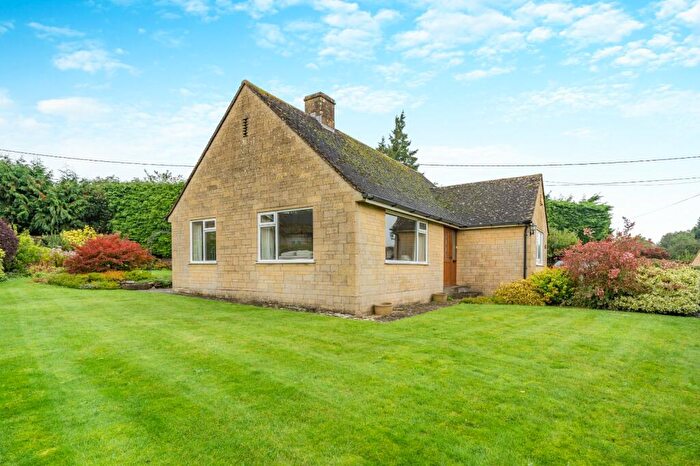 3 Bedroom Bungalow For Sale In Ampney Crucis, Cirencester, Gloucestershire, GL7