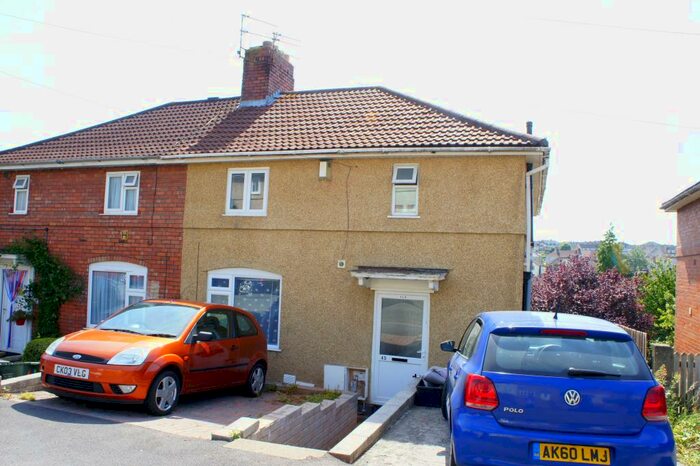 2 Bedroom Flat To Rent In Ponsford Road, Knowle, Bristol, BS4