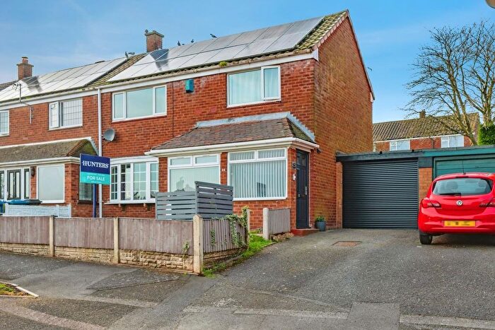 3 Bedroom End Of Terrace House For Sale In Darnford View, Lichfield, WS13