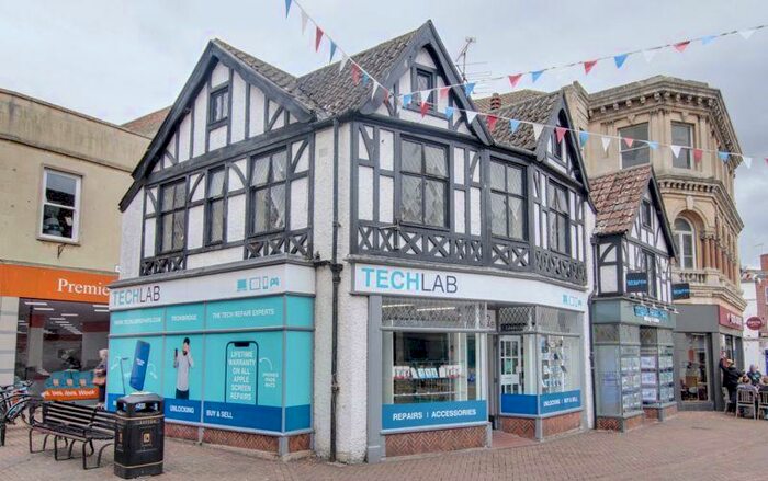 1 Bedroom Flat To Rent In Fore Street, Trowbridge, BA14