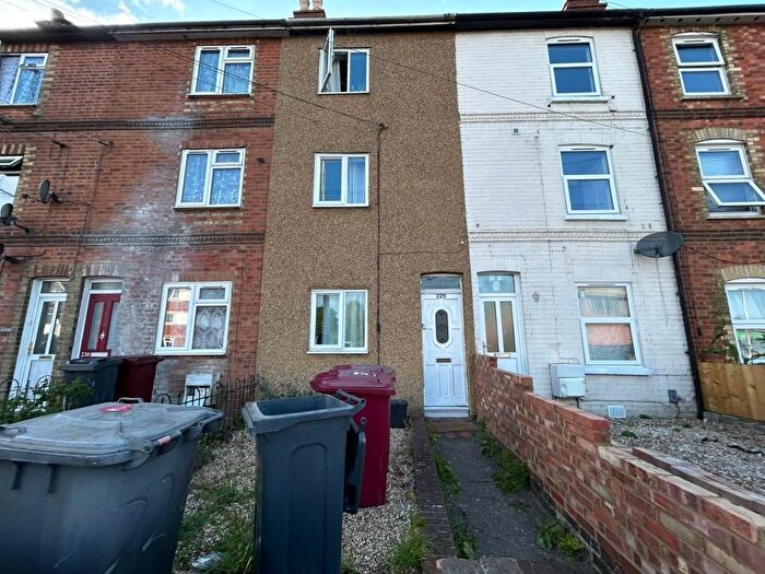 5 Bedroom Terraced House To Rent In Basingstoke Road, Reading, RG2
