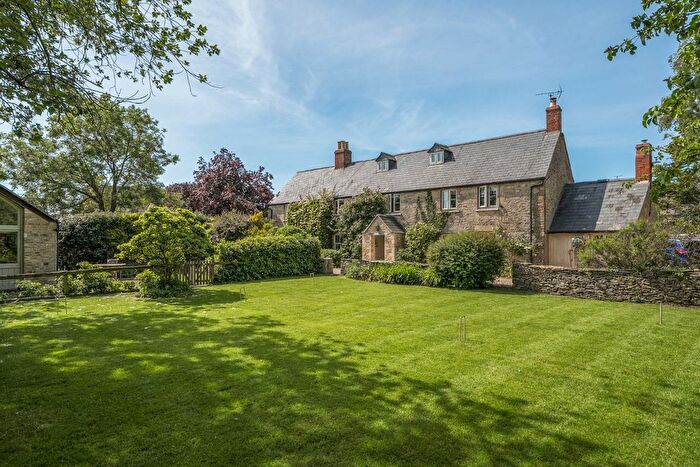 8 Bedroom Detached House For Sale In Cerney Wick, Cirencester, Gloucestershire, GL7