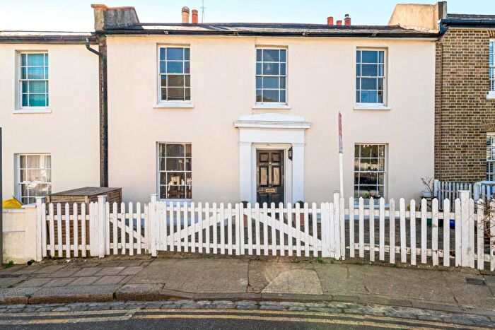 3 Bedroom Semi-Detached House For Sale In Halifax Street, Sydenham, London, SE26