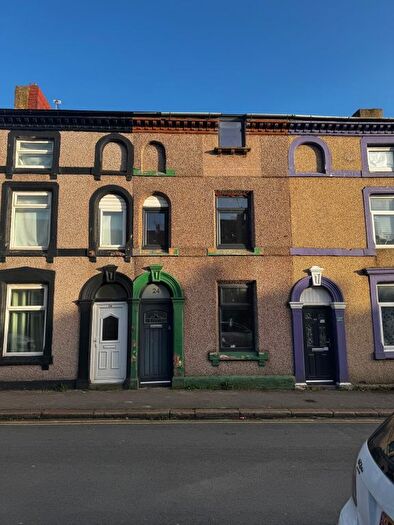 4 Bedroom Terraced House For Sale In Mount Pleasant, Barrow-In-Furness, LA14