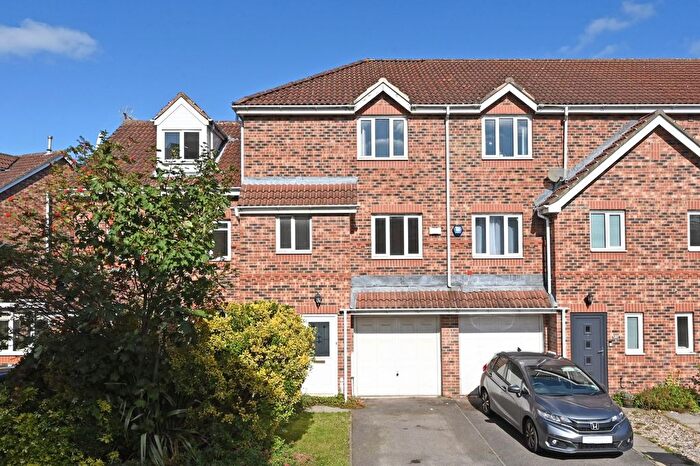 4 Bedroom Detached House To Rent In Whitecross Gardens, York, North Yorkshire, YO31