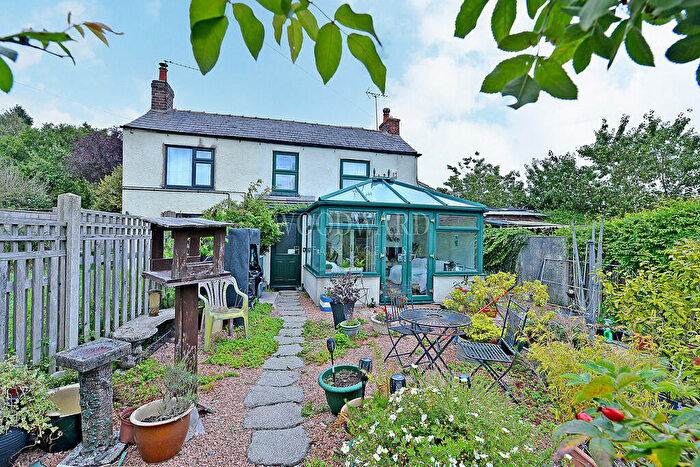 3 Bedroom Cottage For Sale In Nottingham Road, Codnor, DE5