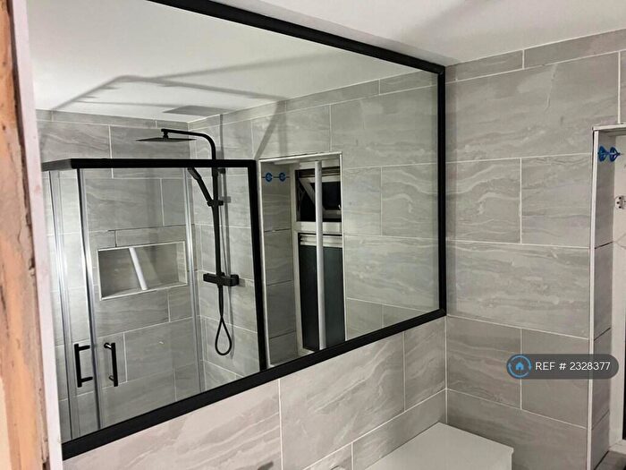 2 Bedroom Semi Detached House To Rent In Peplow Road, Birmingham, B33