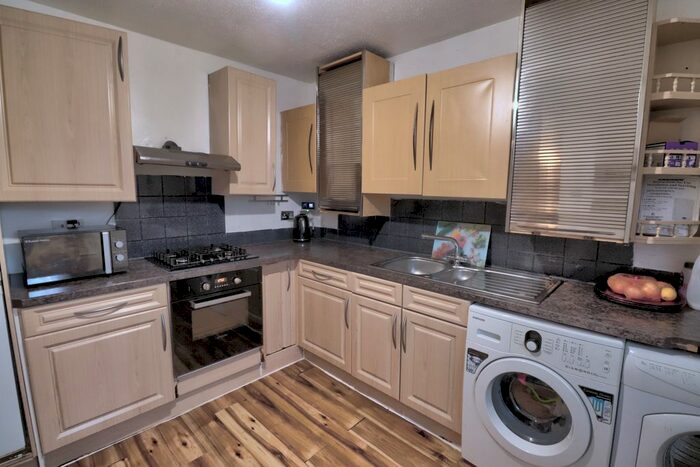 2 Bedroom Bungalow For Sale In Crammond Close, Failsworth, Manchester M40