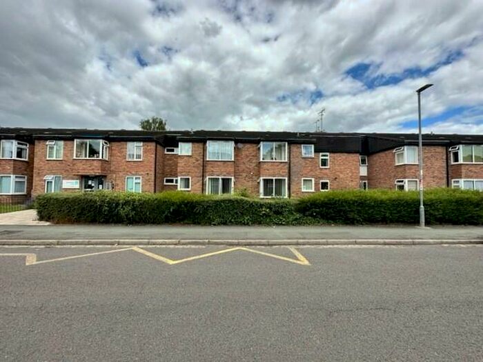 1 Bedroom Flat To Rent In Mountbatten Court, Crewe, CW1