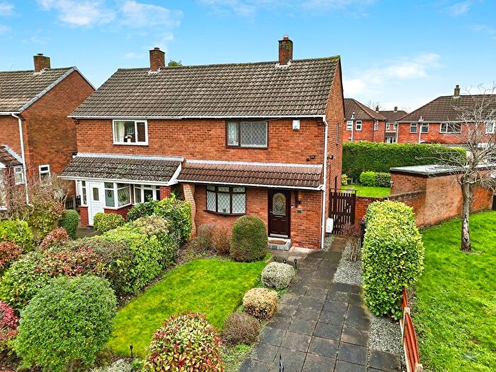 2 Bedroom Semi Detached House For Sale In Catshill Road, Brownhills, Walsall, WS8