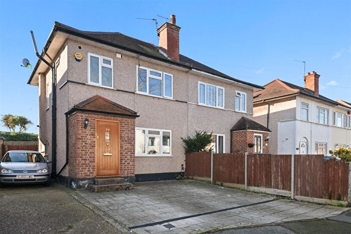 3 Bedroom Semi Detached House For Sale In Hurstfield Crescent., Hayes, UB4