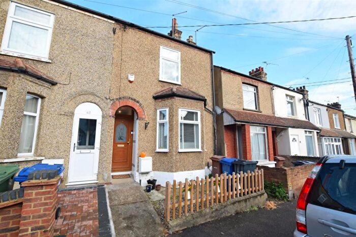 3 Bedroom Terraced House To Rent In Rosedale Road, Grays, RM17