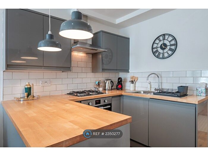 1 Bedroom Flat To Rent In Preston Close, London, SE1