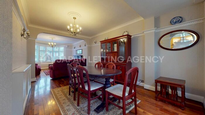 5 Bedroom Terraced House To Rent In Birchen Grove, London, NW9