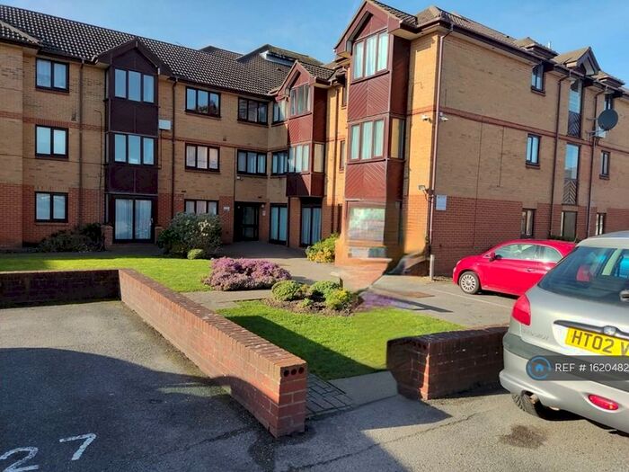 1 Bedroom Flat To Rent In St.Clements Court, Bournemouth, BH1