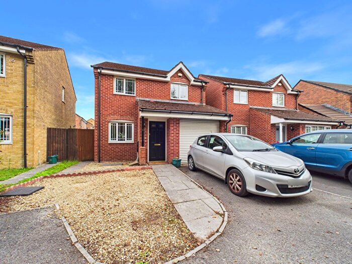 3 Bedroom Detached House For Sale In Herbert Thomas Way, Birchgrove, SA7