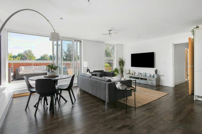 2 Bedroom Flat To Rent In Charrington Place, St Albans, AL1