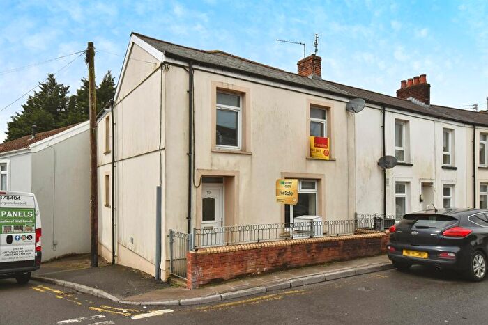 3 Bedroom End Of Terrace House For Sale In Pant Road, Dowlais, Merthyr Tydfil, CF48