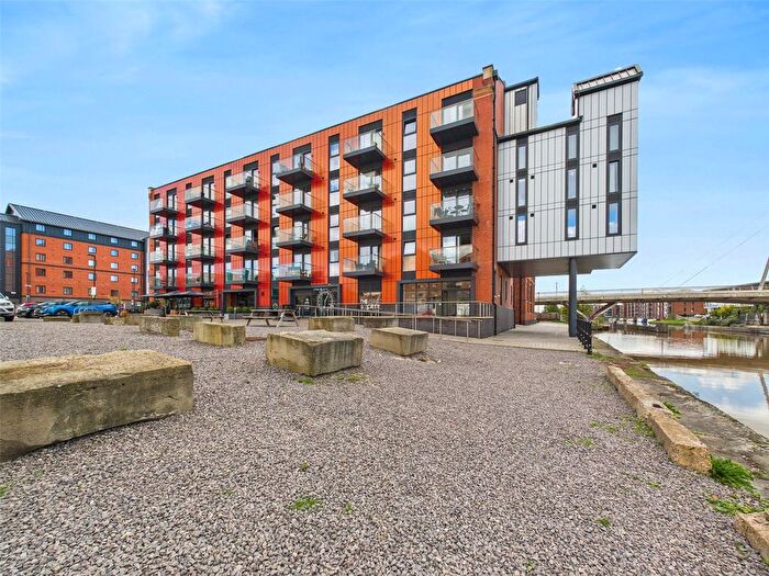 1 Bedroom Flat For Sale In St. Ann Way, Gloucester, Gloucestershire, GL1