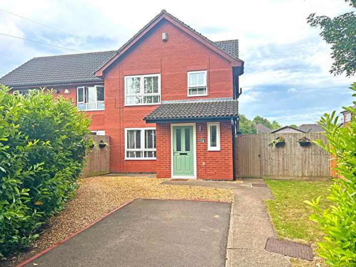 3 Bedroom Semi-Detached House For Sale In Meadow Gardens, Leicester, Leicestershire, LE2