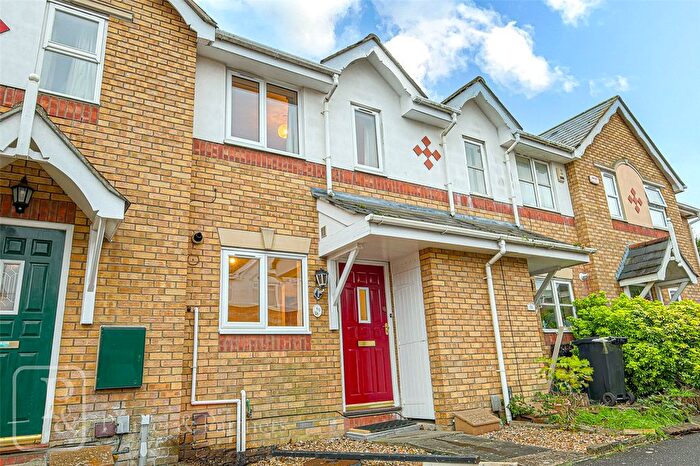 2 Bedroom Detached House To Rent In Peto Avenue, Colchester, Essex, CO4