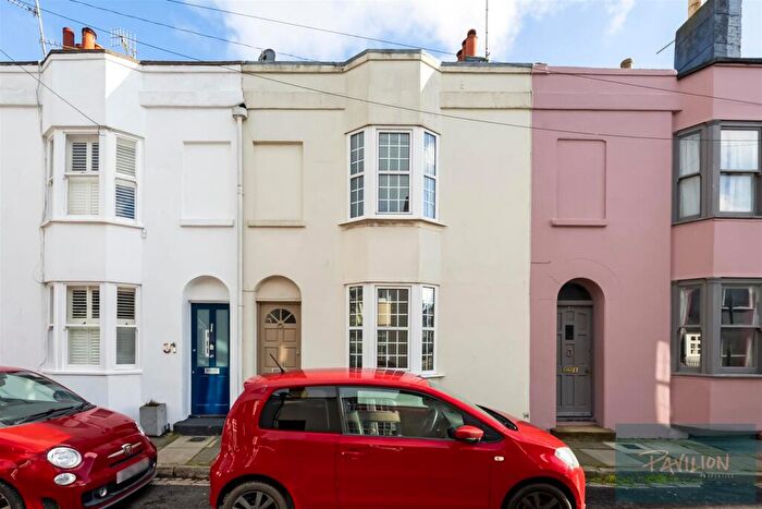 2 Bedroom House To Rent In Cheltenham Place, Brighton, BN1